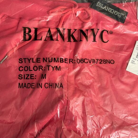BLANK NYC Sweat Shorts Women’s M Coral Pink Cut-Off Drawstring Take Me There NWT - Picture 6 of 13